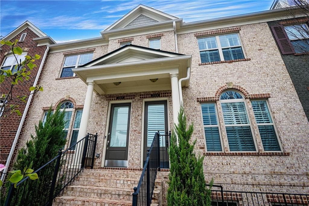 3 bedroom, 2,030 sq ft townhouse sold at 309 Alderwood Lane, Atlanta, GA 30328