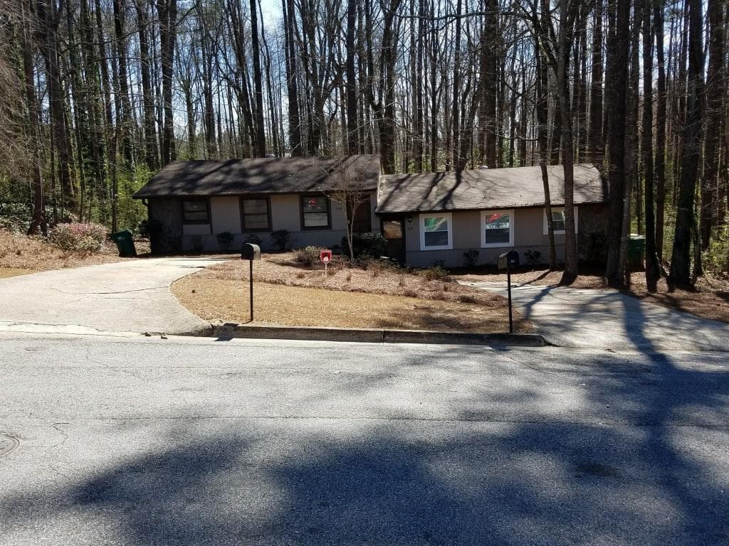 duplex sold at 527 Evergreen Terrace, Forest Park, GA 30297