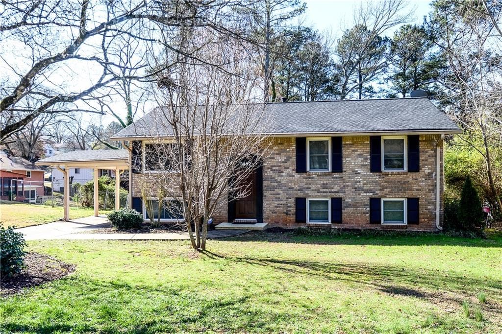 3 bedroom, 1,107 sq ft single family residence sold at 3492 Creatwood Trail, Smyrna, GA 30080