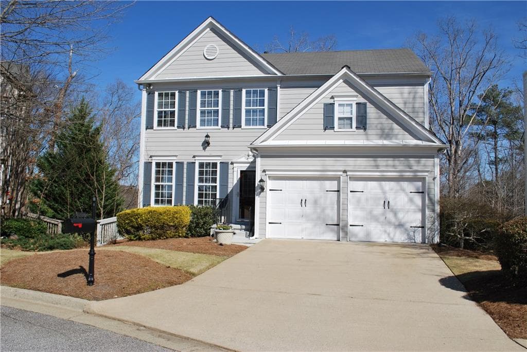 3 bedroom, 1,974 sq ft single family residence sold at 204 Castleton Court, Woodstock, GA 30189