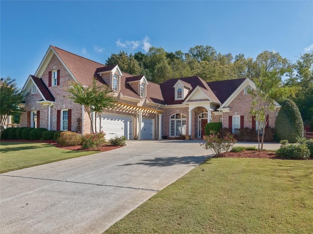 5 bedroom, 3,279 sq ft single family residence sold at 4003 Hickory Fairway Drive, Woodstock, GA 30188