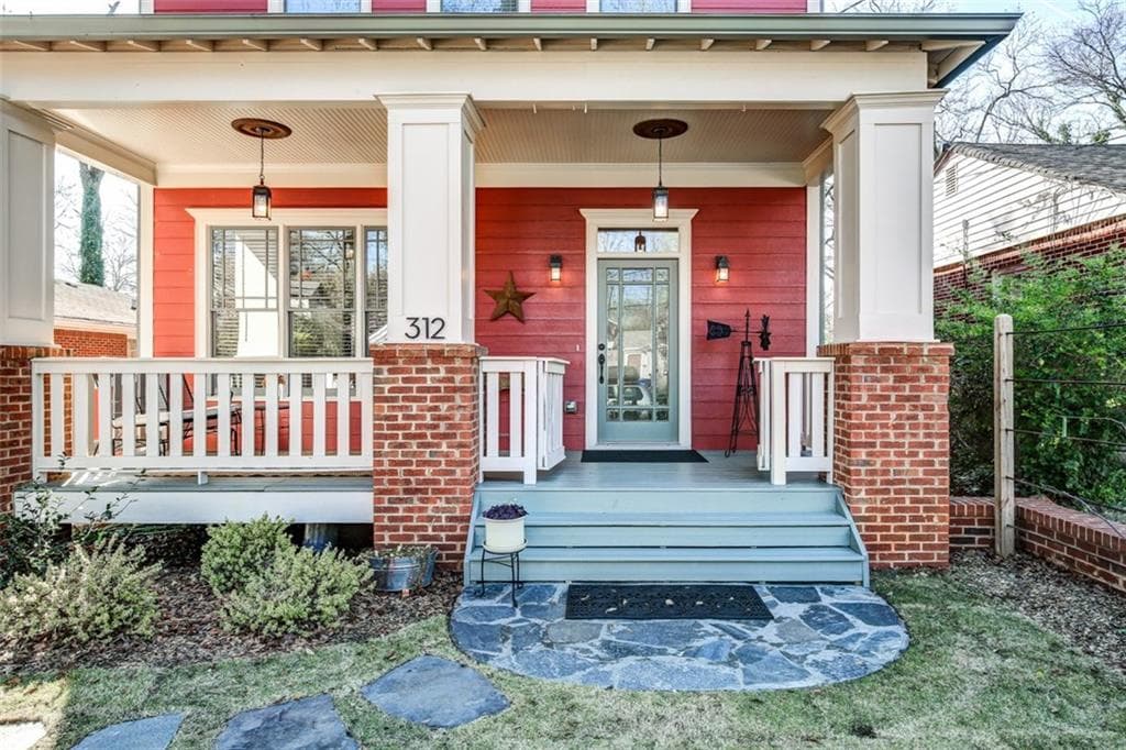 3 bedroom, 2,770 sq ft single family residence sold at 312 Leland Terrace, Atlanta, GA 30317