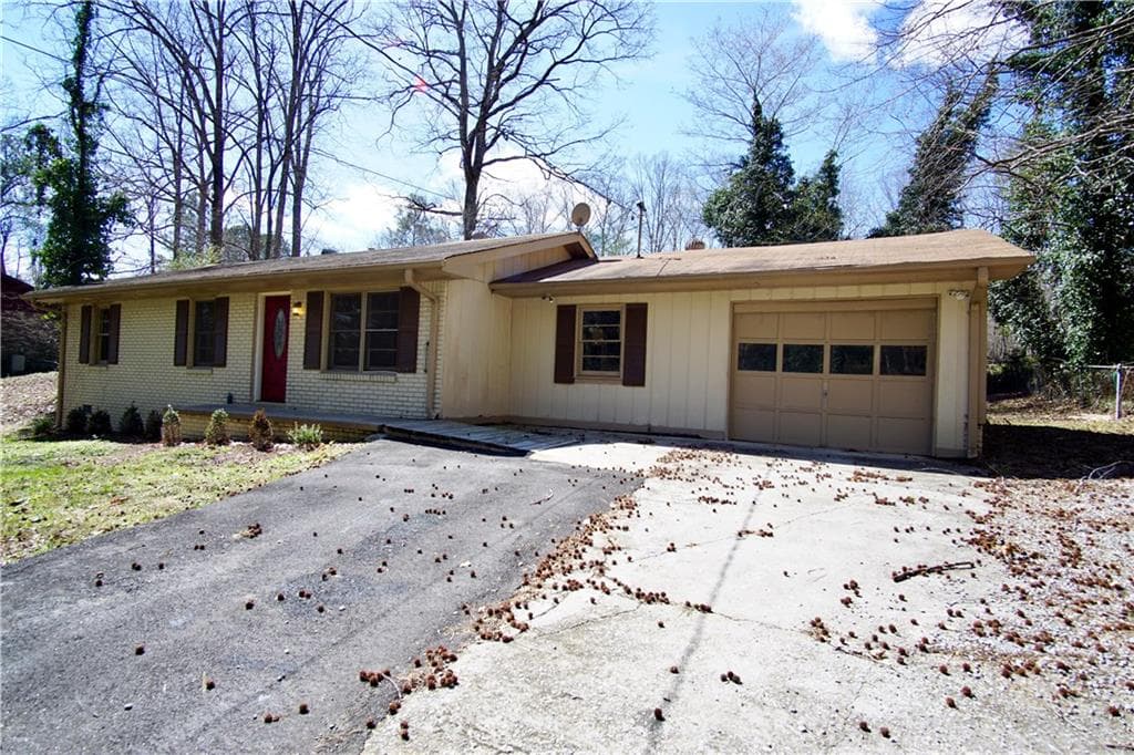 1645 W Highpoint Drive, Douglasville, GA 30134 — most recent listing photo