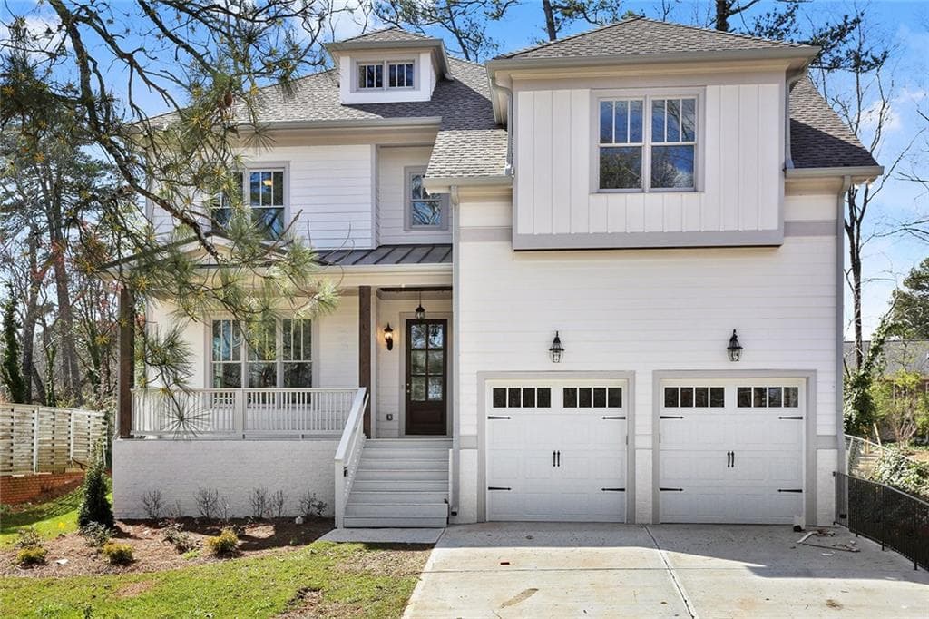 6 bedroom single family residence sold at 2824 Parkridge Drive, Brookhaven, GA 30319