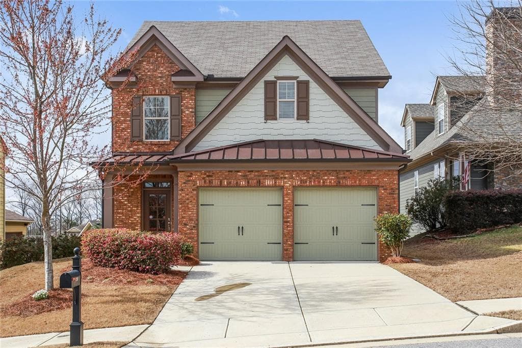3 bedroom, 2,048 sq ft single family residence sold at 211 Creekside Pass, Canton, GA 30114