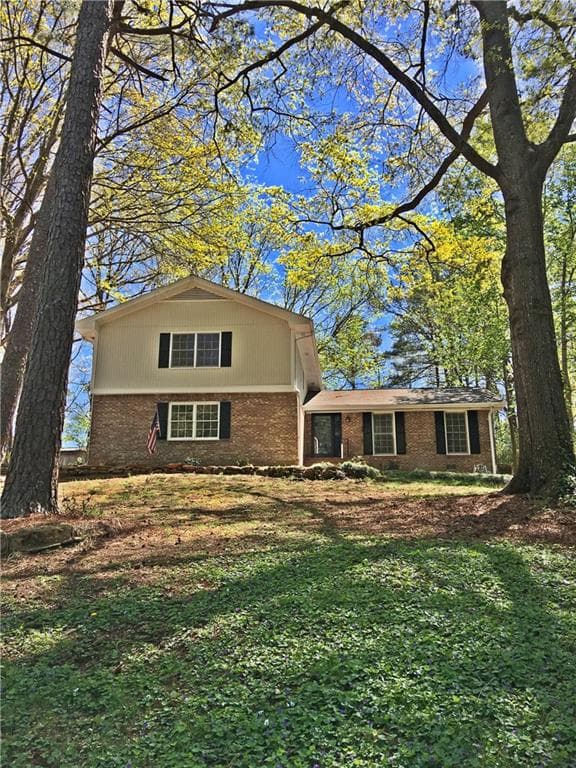 4 bedroom, 2,402 sq ft single family residence sold at 4691 Darlene Way, Tucker, GA 30084