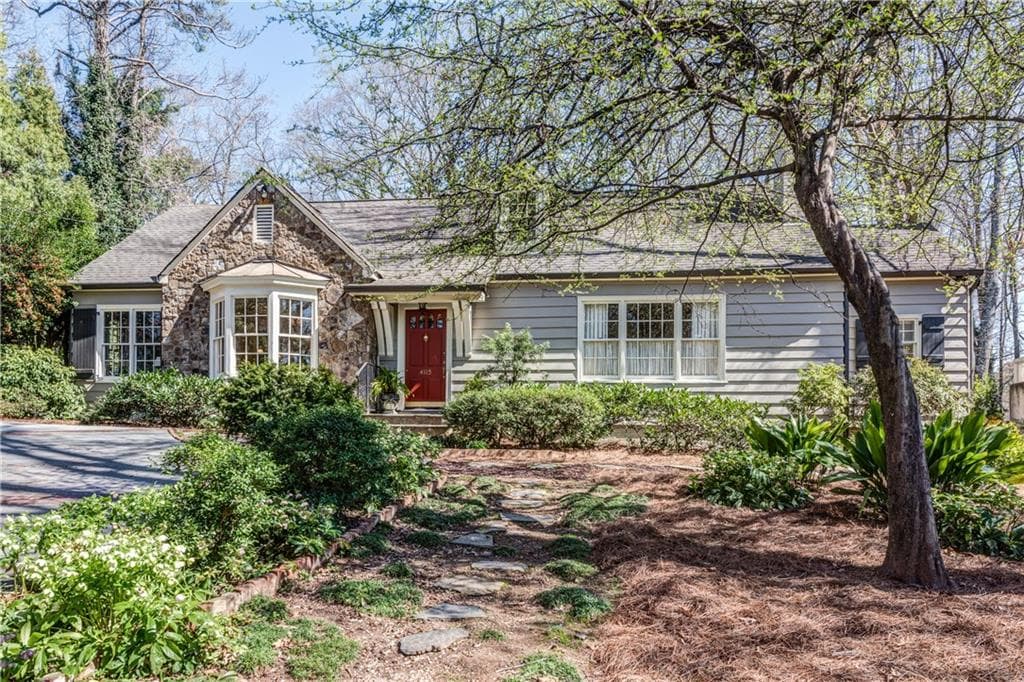 3 bedroom single family residence sold at 4115 Peachtree Dunwoody Road, Atlanta, GA 30342