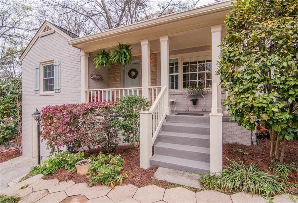210 E Davis Street, Decatur, GA 30030 — most recent listing photo