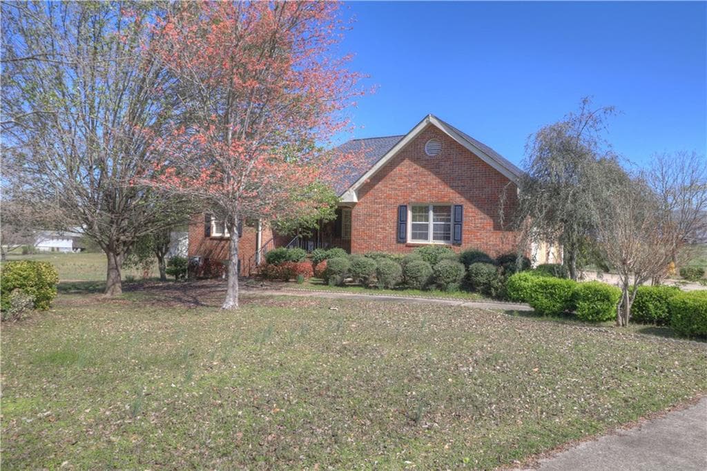 46 HUNTERS RUN Court, Stockbridge, GA 30281 — most recent listing photo