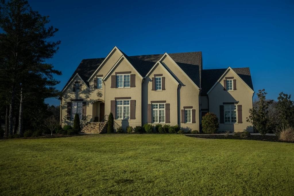 5 bedroom, 4,601 sq ft single family residence sold at 605 Wentworth Court, Fayetteville, GA 30215