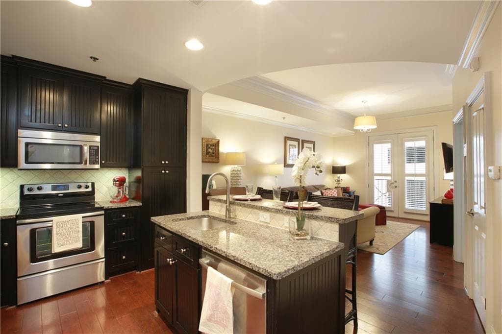 2255 Peachtree Road 326, Atlanta, GA 30309 — most recent listing photo