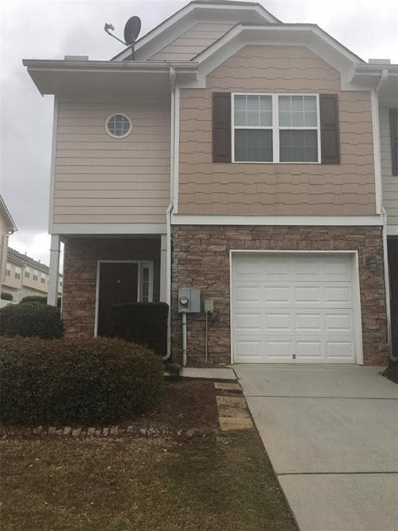 3 bedroom, 1,900 sq ft townhouse sold at 2084 Hasel Street, Lawrenceville, GA 30044