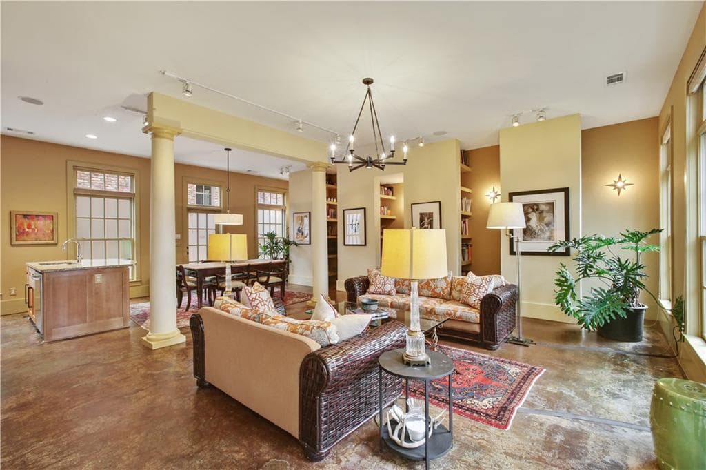 9075 Selborne Lane, Chattahoochee Hills, GA 30268 — most recent listing photo