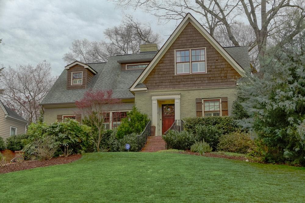 6 bedroom, 5,536 sq ft single family residence sold at 152 Vidal Boulevard, Decatur, GA 30030