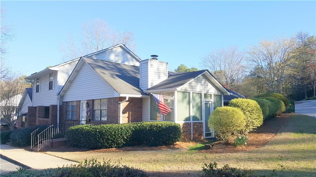 3 bedroom, 1,075 sq ft condominium sold at 5972 Wintergreen Road, Norcross, GA 30093