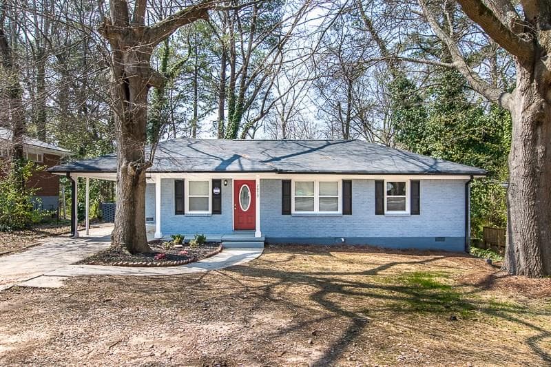3 bedroom, 1,303 sq ft single family residence sold at 2879 Gresham Road, Atlanta, GA 30316