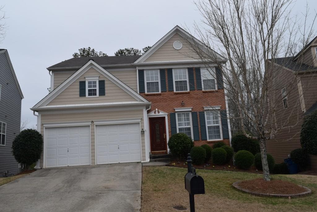 13586 Weycroft Circle, Alpharetta, GA 30004 — most recent listing photo