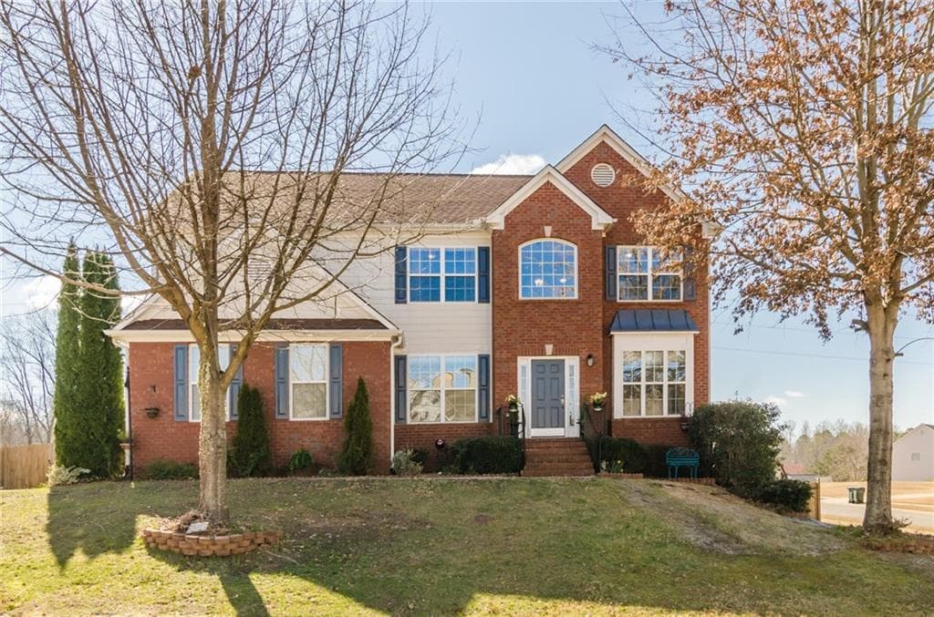 4 bedroom, 2,510 sq ft single family residence sold at 813 Buffington Way, Canton, GA 30115