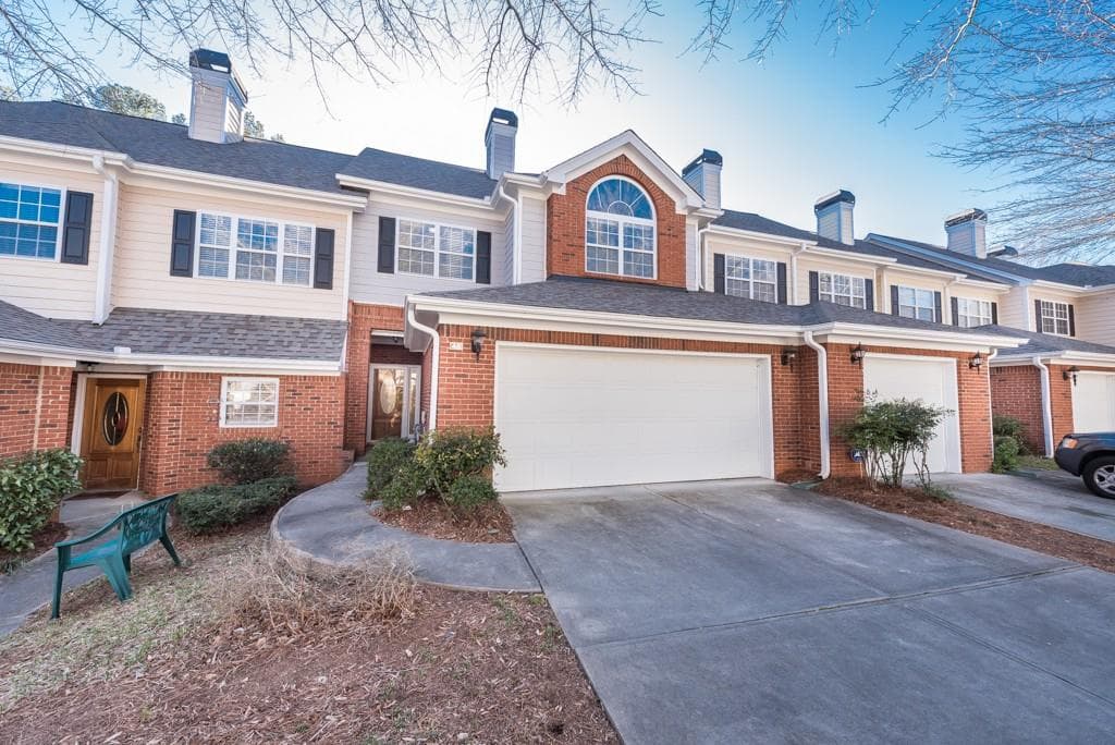 2 bedroom, 1,560 sq ft townhouse sold at 45 Hall Manor 45, Alpharetta, GA 30022