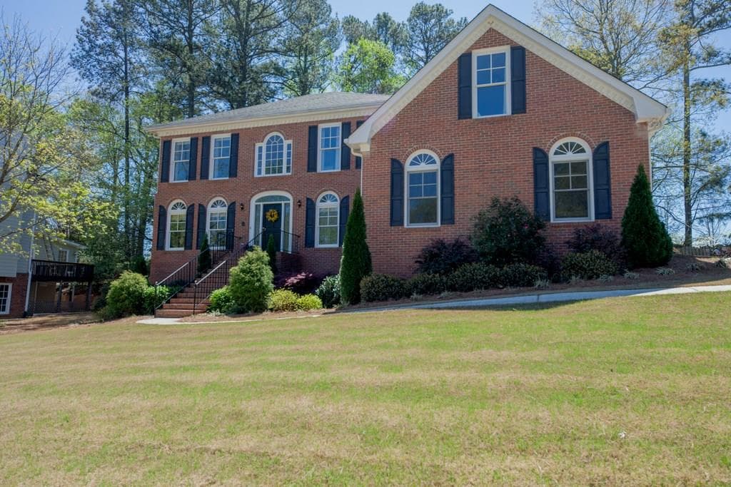2945 Four Oaks Drive, Dunwoody, GA 30360 — most recent listing photo
