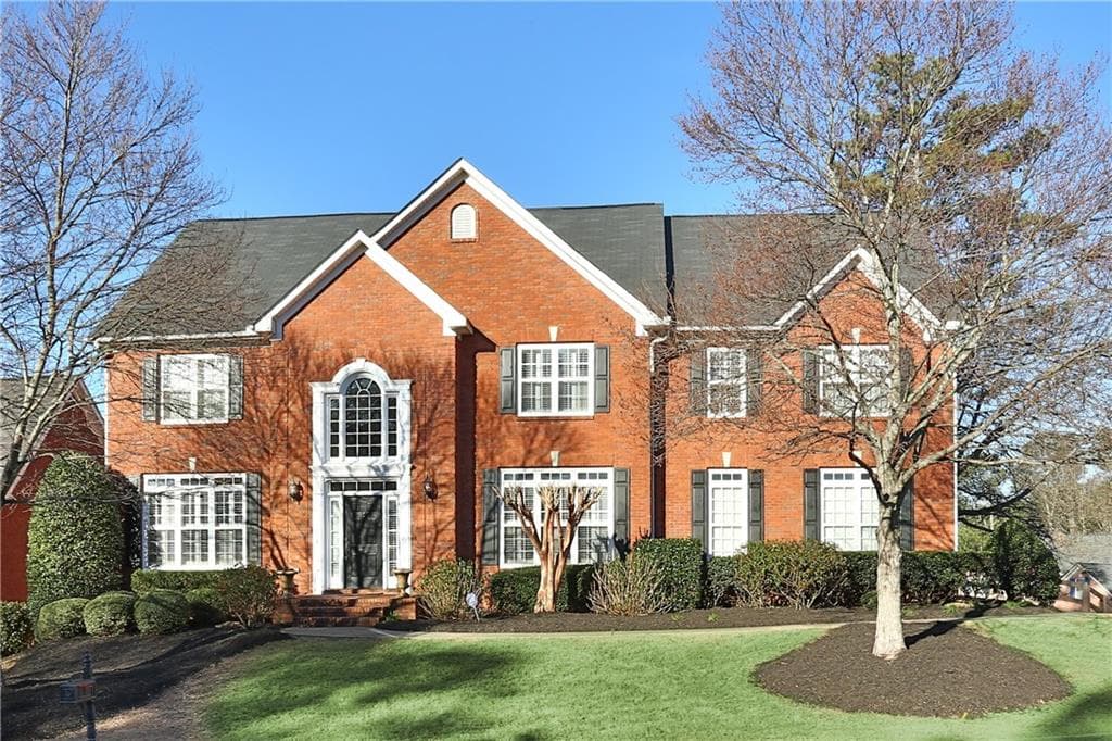 5 bedroom, 4,396 sq ft single family residence sold at 3705 Gromwell Drive, Alpharetta, GA 30005