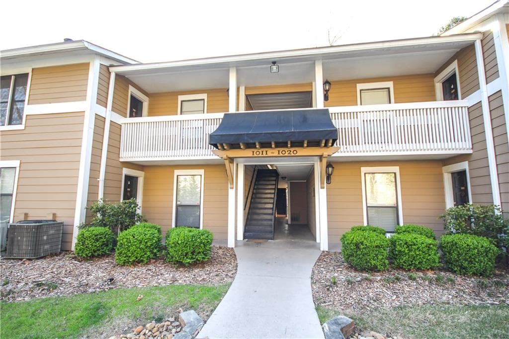 2 bedroom, 1,280 sq ft condominium sold at 1016 Summit North Drive 1016, Atlanta, GA 30324