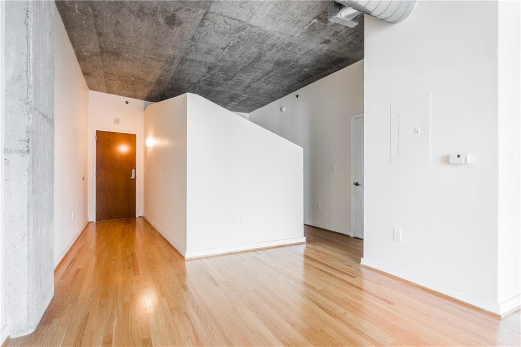 1 bedroom, 754 sq ft condominium sold at 943 Peachtree Street 705, Atlanta, GA 30309