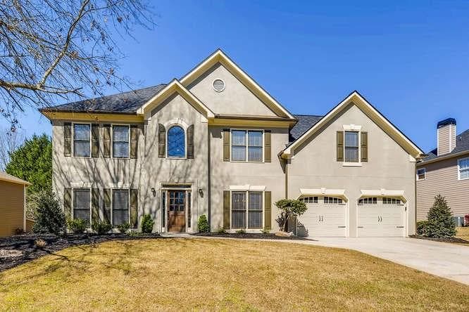 4 bedroom, 2,679 sq ft single family residence sold at 1195 Mayfield Manor Drive, Alpharetta, GA 30009