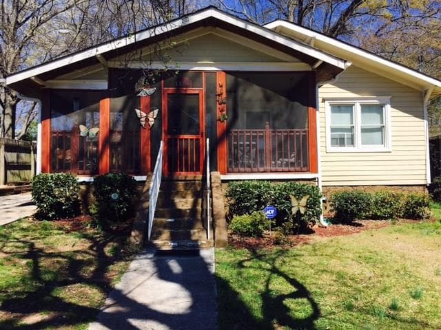 2 bedroom, 1,153 sq ft single family residence sold at 1196 Arkwright Place, Atlanta, GA 30317