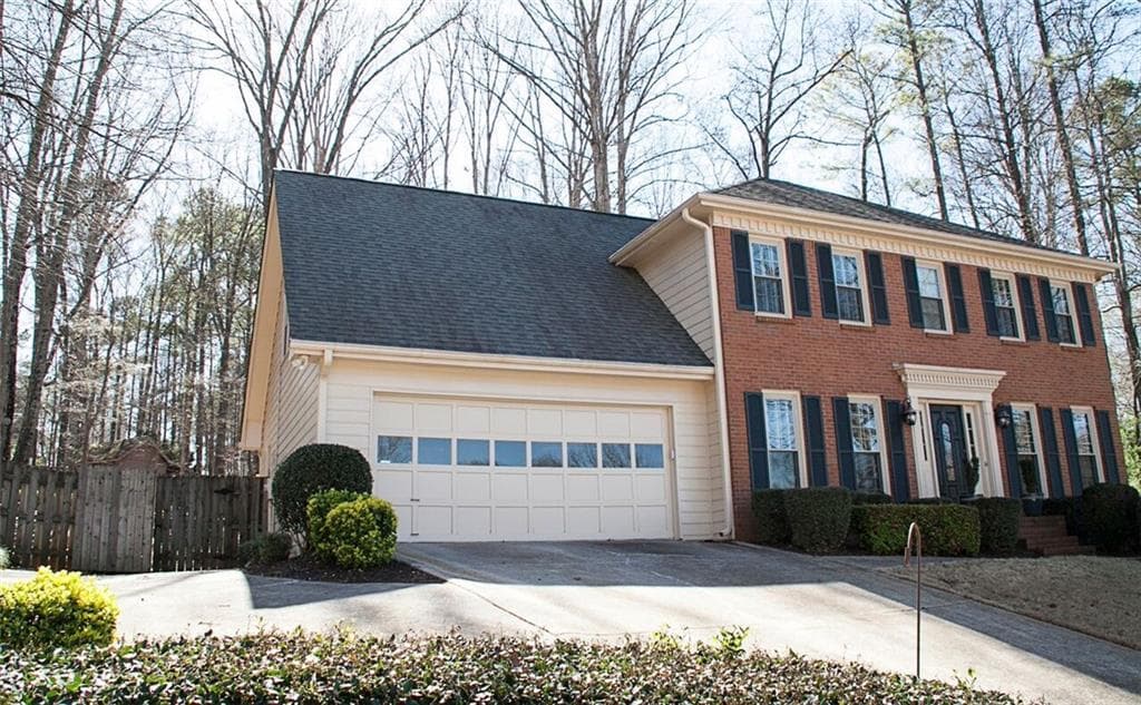 4 bedroom, 2,793 sq ft single family residence sold at 989 Vendue Drive, Lawrenceville, GA 30044