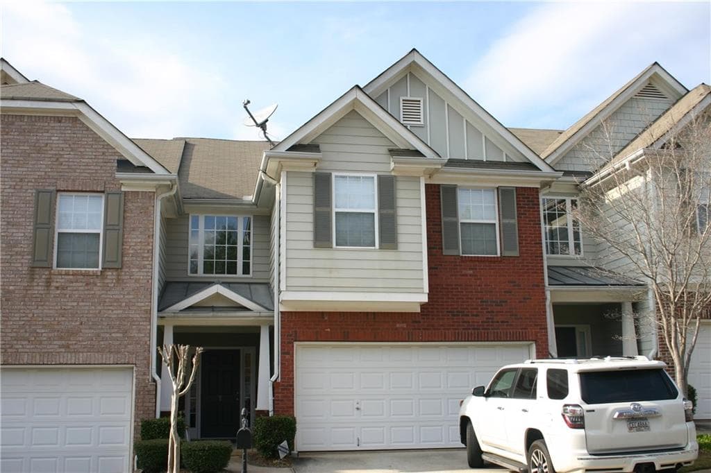 372 Creek Manor Way, Suwanee, GA 30024 — most recent listing photo