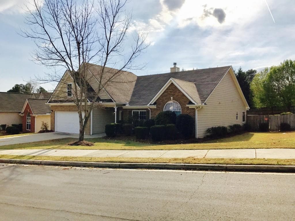 990 Charles Hall Drive, Dacula, GA 30019 — most recent listing photo
