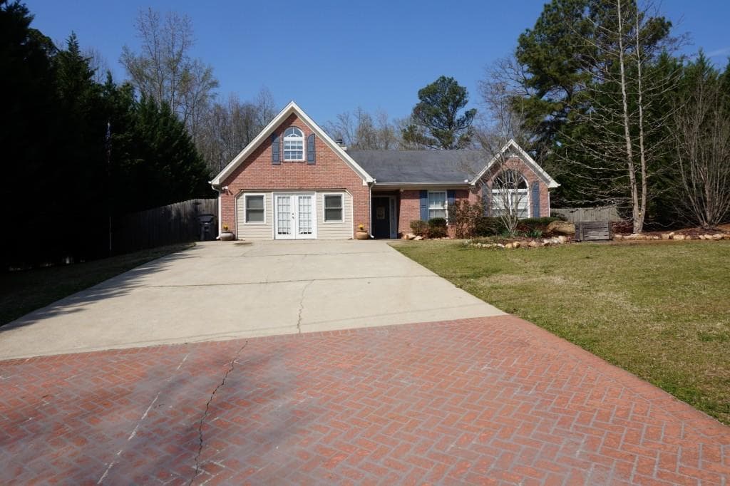 4 bedroom, 2,281 sq ft single family residence sold at 2010 Laird Road, Hiram, GA 30141