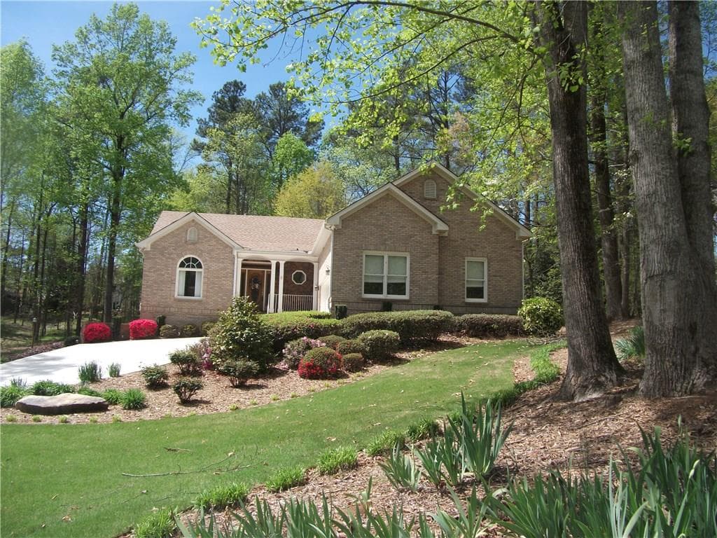 2515 Kings Court, Cumming, GA 30040 — most recent listing photo