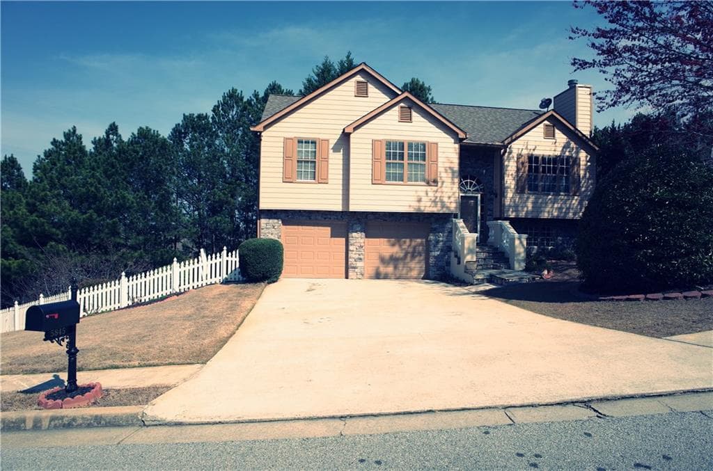 5845 River Ridge Lane, Sugar Hill, GA 30518 — most recent listing photo
