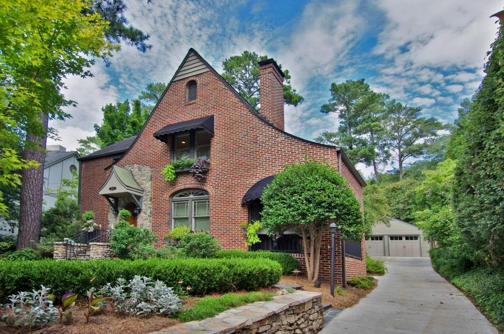 3 bedroom single family residence sold at 1635 N Pelham Road, Atlanta, GA 30324