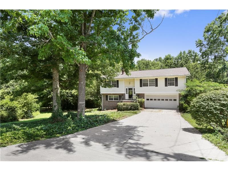 4 bedroom, 1,844 sq ft single family residence sold at 3812 Abby Court, Atlanta, GA 30360