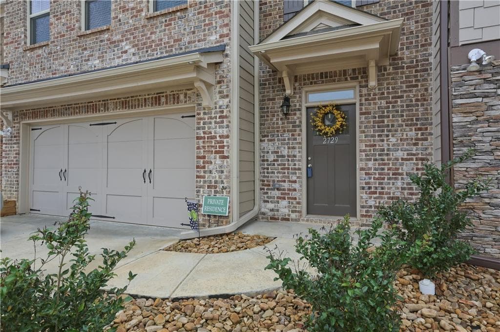 3 bedroom townhouse sold at 2729 Cooper Brook Drive 2729, Snellville, GA 30078