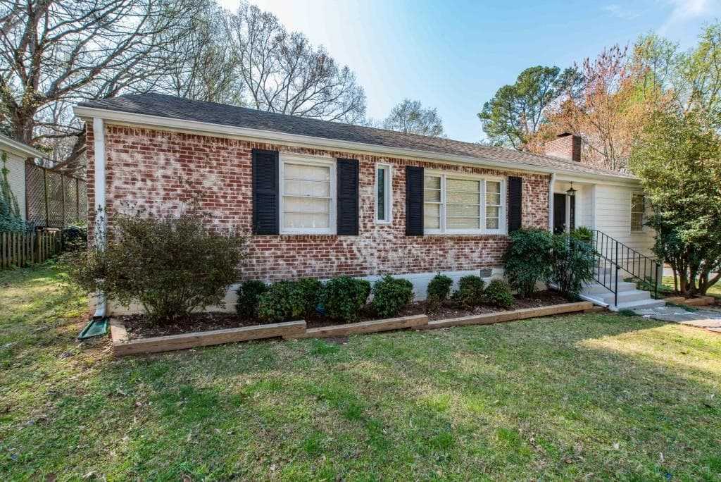 2215 DESMOND Drive, Decatur, GA 30033 — most recent listing photo