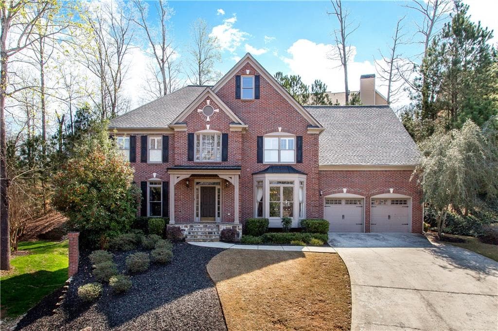 5 bedroom, 4,759 sq ft single family residence sold at 1325 Cameron Glen Drive, Marietta, GA 30062