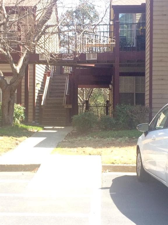 3 bedroom, 950 sq ft condominium sold at 619 Cypress Pointe Street, Alpharetta, GA 30022