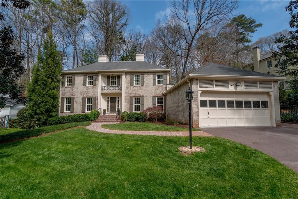 4 bedroom, 3,636 sq ft single family residence sold at 2574 Red Valley Road, Atlanta, GA 30305