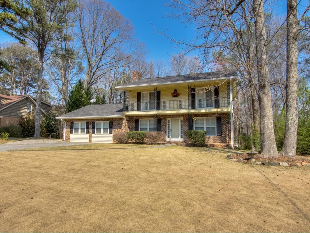 4025 Manor House Drive, Marietta, GA 30062 — most recent listing photo