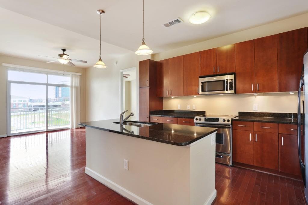 2 bedroom, 1,028 sq ft condominium sold at 711 Cosmopolitan Drive 305, Atlanta, GA 30324
