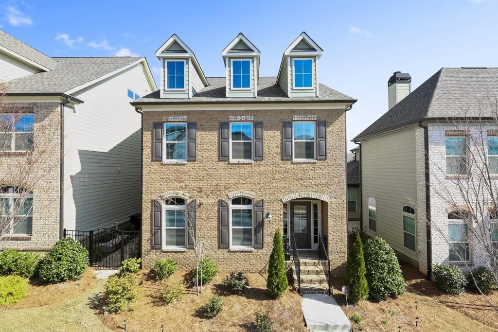 4 bedroom, 2,618 sq ft single family residence sold at 6865 Counselors Way, Alpharetta, GA 30005