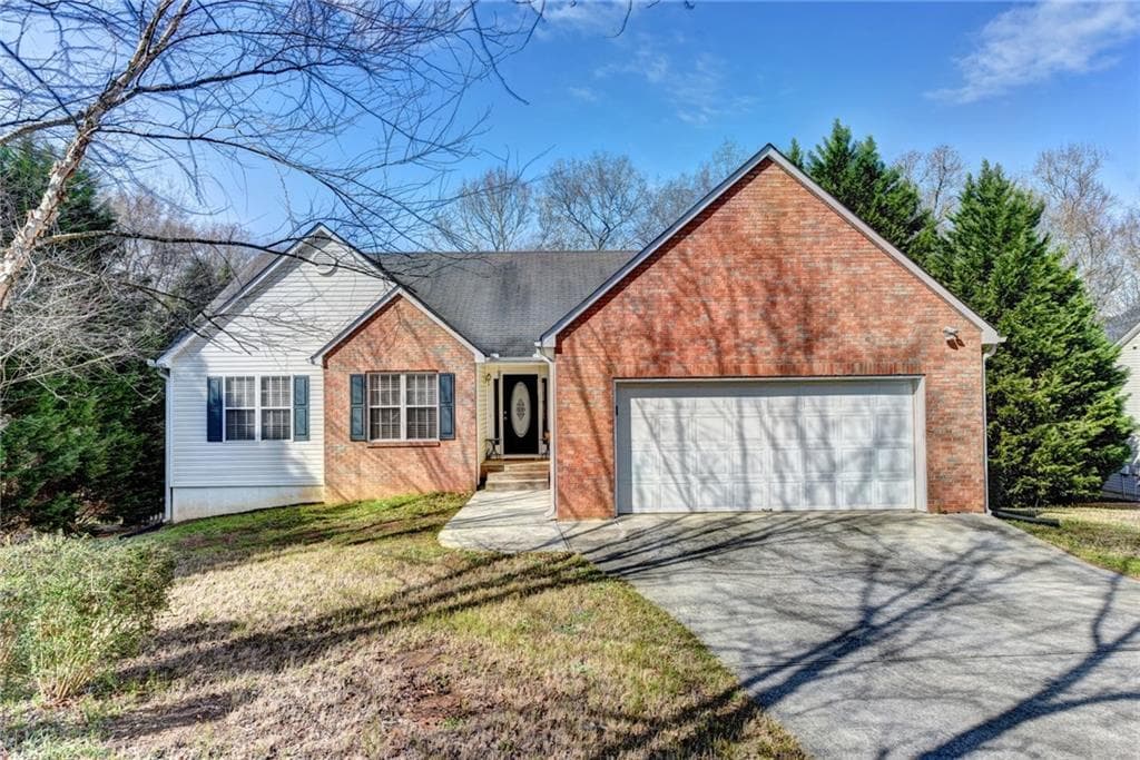 3 bedroom, 1,641 sq ft single family residence sold at 1670 Alcovy River Drive, Dacula, GA 30019