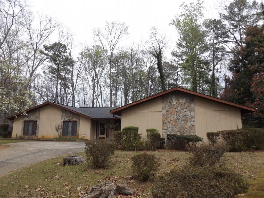 5248 Golf Valley Court, Stone Mountain, GA 30088 — most recent listing photo