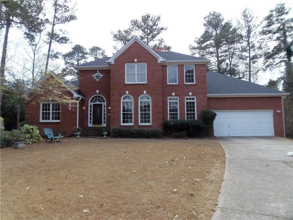 4 bedroom, 2,876 sq ft single family residence sold at 450 Serrant Court, Alpharetta, GA 30022