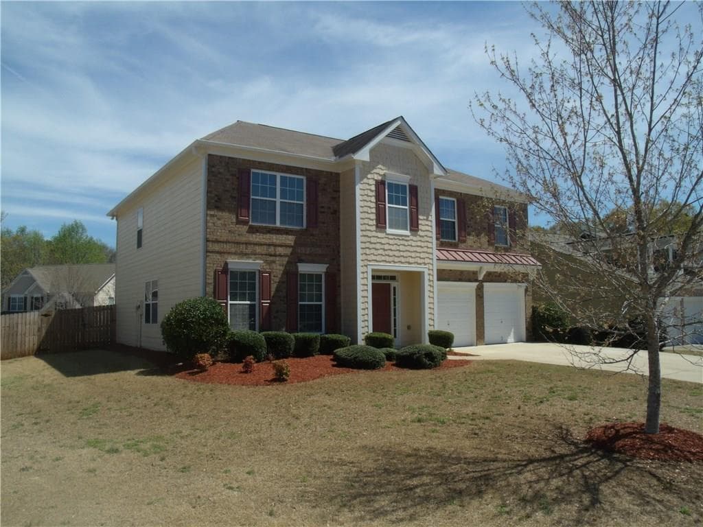 4 bedroom, 3,100 sq ft single family residence sold at 139 Mill Creek Drive, Canton, GA 30115