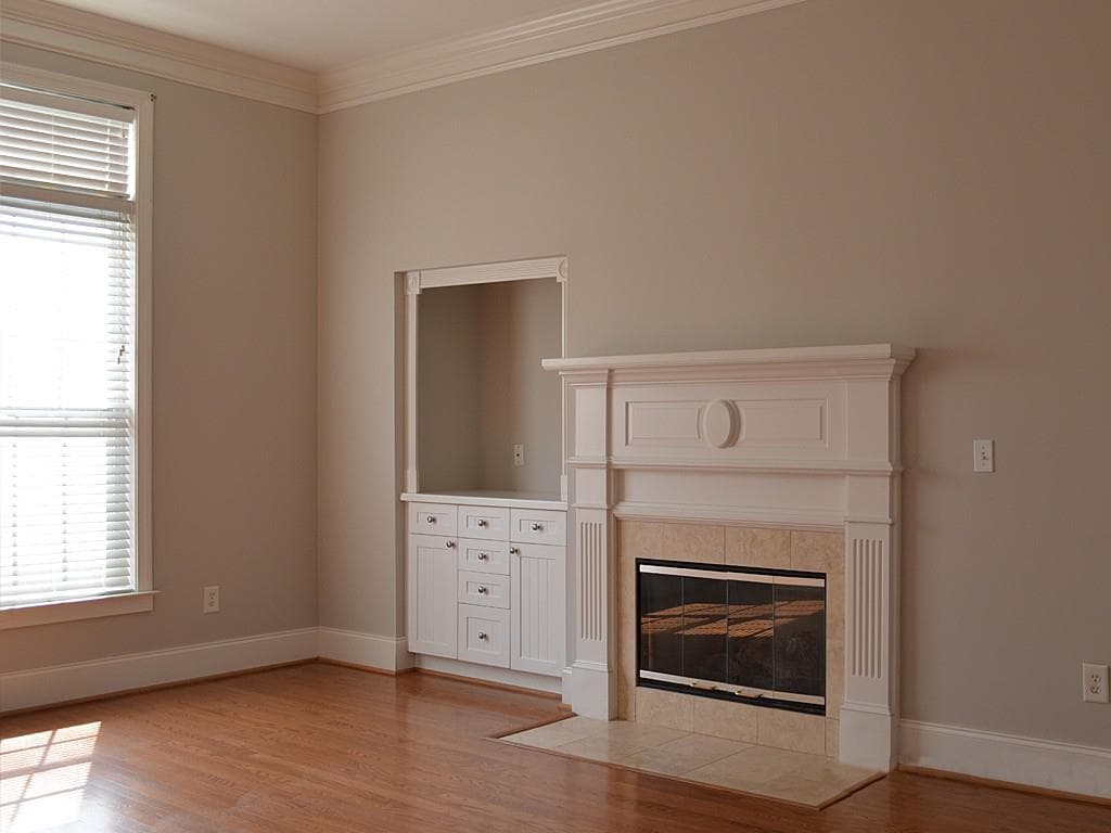 2 bedroom, 1,371 sq ft condominium sold at 4100 Paces Walk 3301, Atlanta, GA 30339